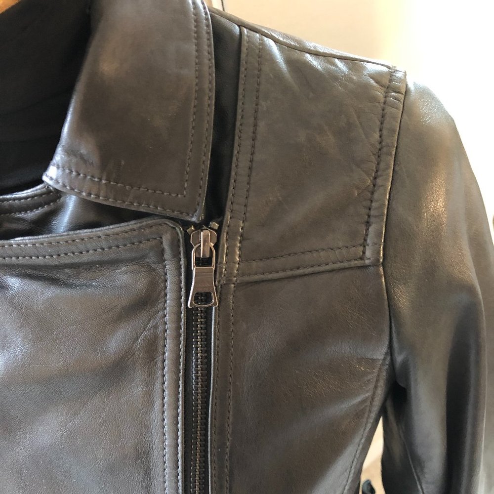 Banana Republic Black Leather Moto Jacket - Picture 4 of 16